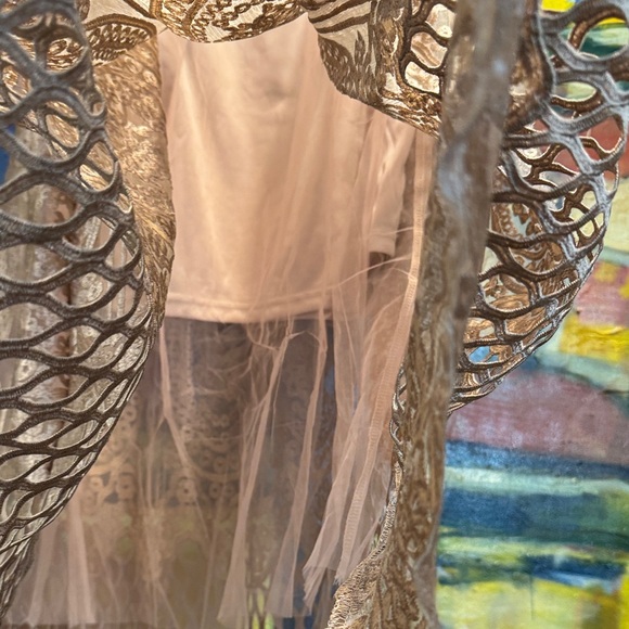 Gold lace and tulle maxi skirt women’s size medium - Picture 9 of 12